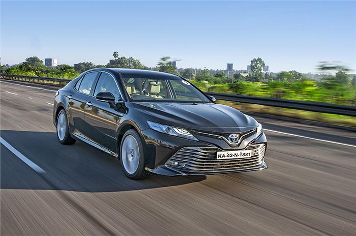 2019 Toyota Camry Hybrid India review, test drive